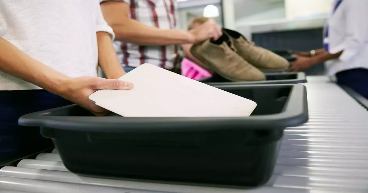 Passing through Airport Security with Laptops